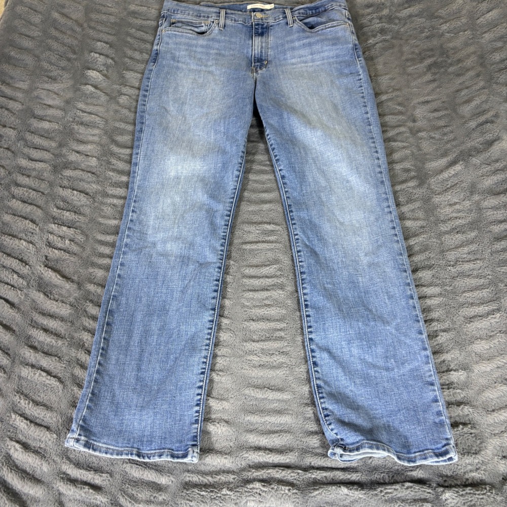 Levis Slimming Straight Jeans Womens 33 Light Wash Blue Denim S40197 W33 L32